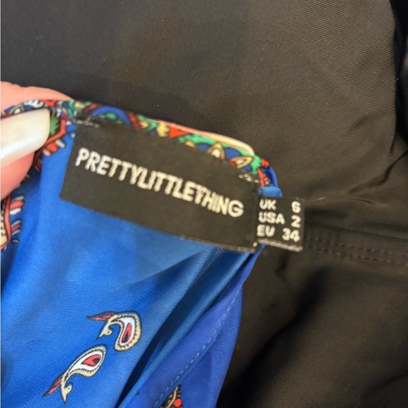 PrettyLittleThing Vibrant Blue Patterned Mini Dress - Picture 5 of 10